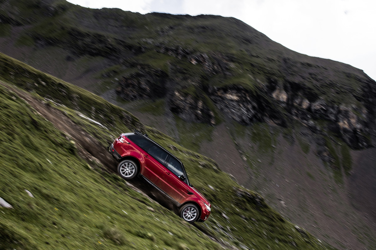 Range Rover Sport Downhill Challenge