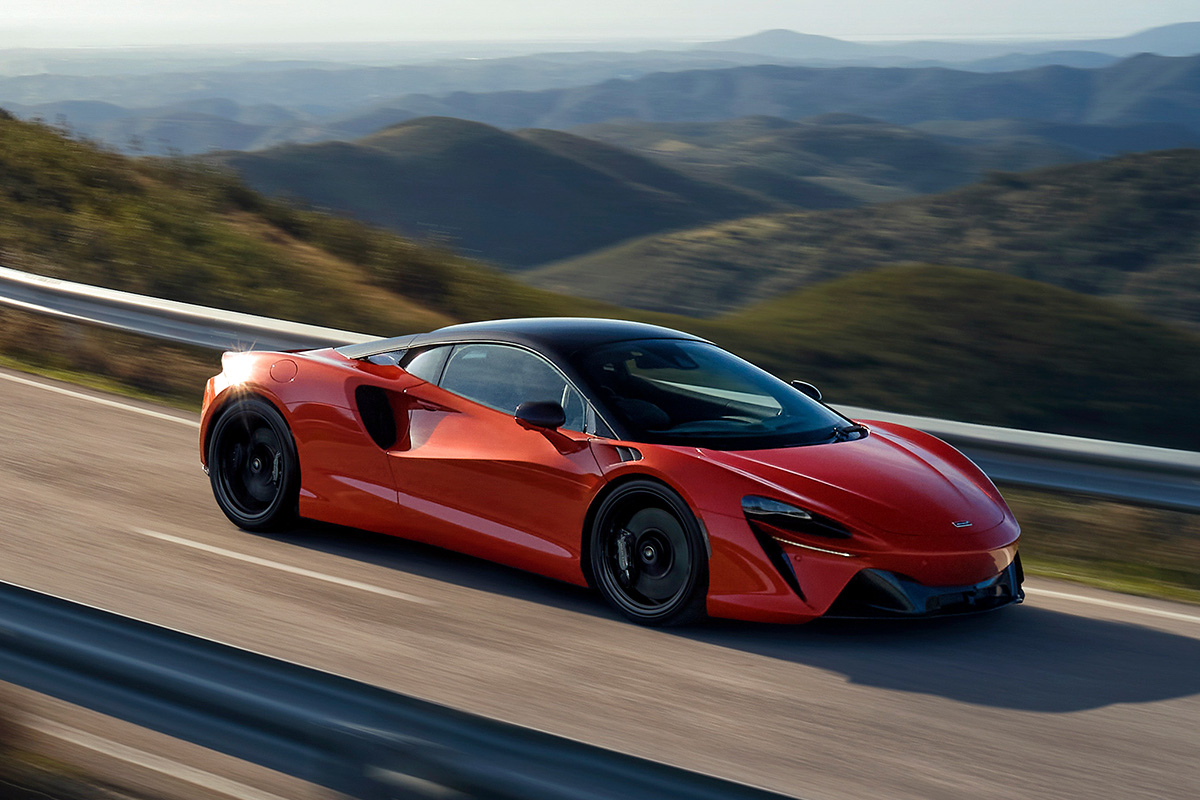 The McLaren Artura Is A 671Horsepower PlugIn Hybrid Supercar Check